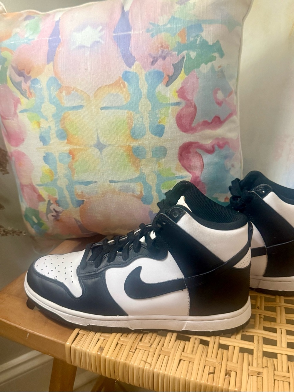 🐼 Nike Dunk High Panda High Tops – Youth BB Size 7 / Women’s 8.5 🖤🤍